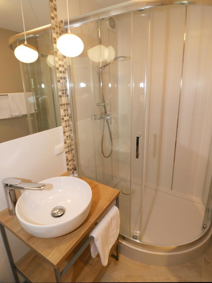 Falcon Center 3 Krolewska Apartment Warsaw